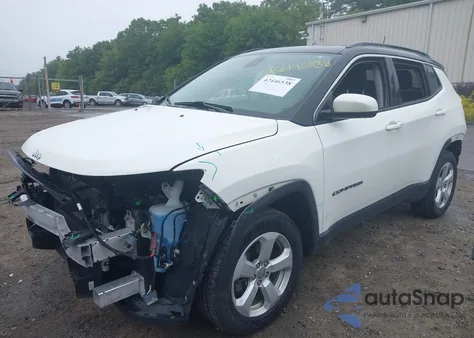 2019 Jeep Compass Latitude 4X4 from USA, damaged, VIN 3C4NJDBB9KT834332